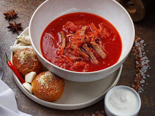 Fratelli - Борщ по-итальянски с пампушками Пармеджано