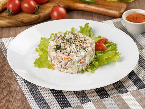 Грузинский дворик - Салат Оливье