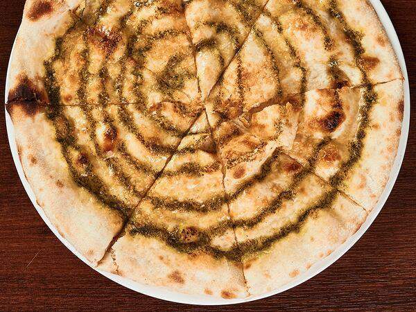 Ресторан Невидалия - Фокачча с песто и пармезаном