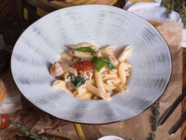 Philosophia Life - Пенне с лососем и красной икрой