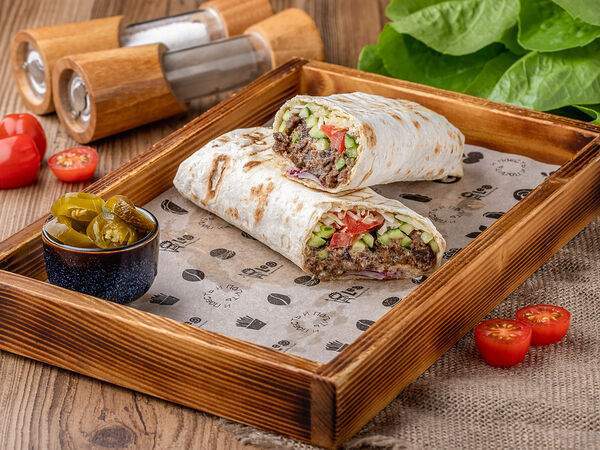 Leo shaverma and bar - Шаверма с говядиной Спайси