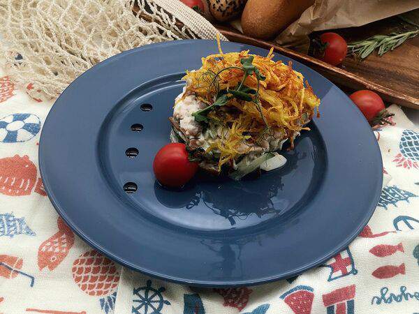 Кафе-пекарня Susser - Салат Пай