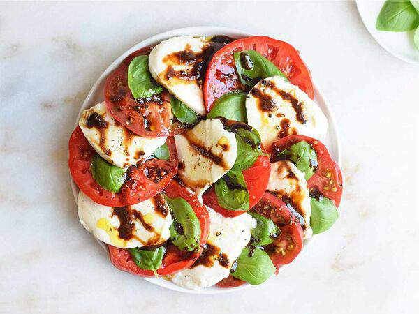 Молодость Kitchen & Bar - Капрезе