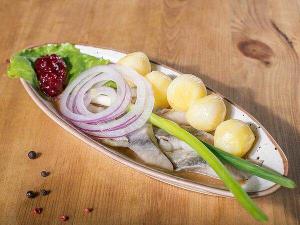 АльпенХофф - Селедочка с отварным картофелем