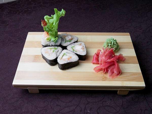 Аура - Ролл с жареной креветкой