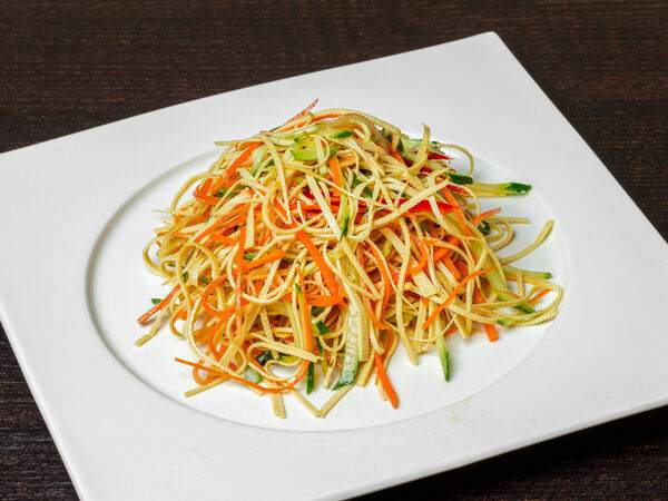 AzianA - Салат Тофу с овощами