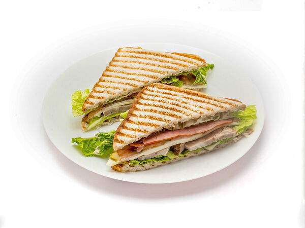 Матрёшка - Сэндвич с курицей и беконом