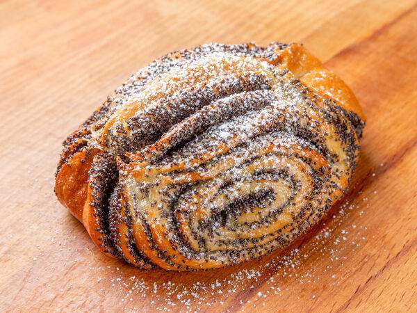 Вкусняшечная - Булочка с маком