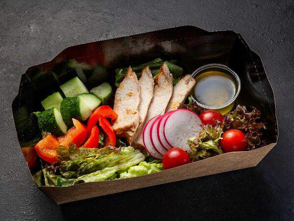 Best Food Sochi - Овощной салат с курицей или индейкой