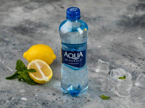 Шоколадница - Aqua Minerale (газированная)