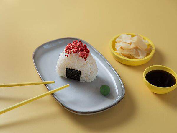 Rollwell - Онигири с тунцом