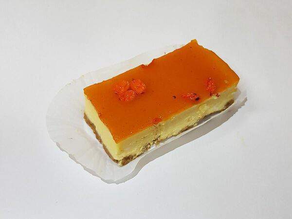 Пекарня Konigsbacker - Чизкейк Облепиха