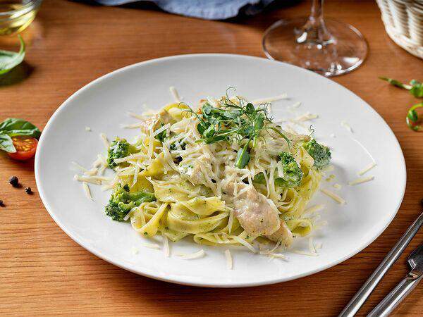 Coffee inn - Феттуччине с курицей