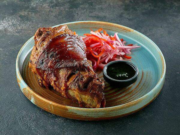 Двор Помидор - Свиная рулька с аджикой по-грузински