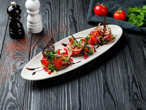 Шашлычная Хан - Салат из помидоров бычьей сердца