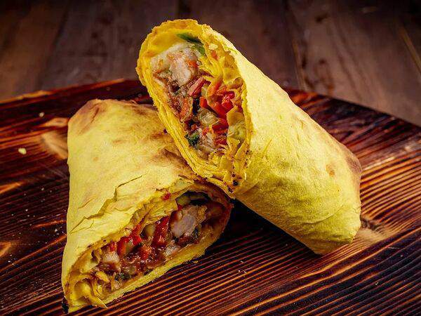 Pizza Hub - Шаверма с курицей гриль и острой морковью