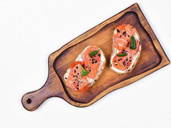 Garage - Брускетта с семгой