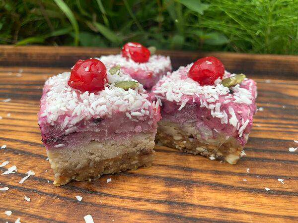 Sweet Syndicate - Конфета черная смородина