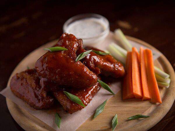 Старый Джек и Три Лепрекона - Крылышки Баффало