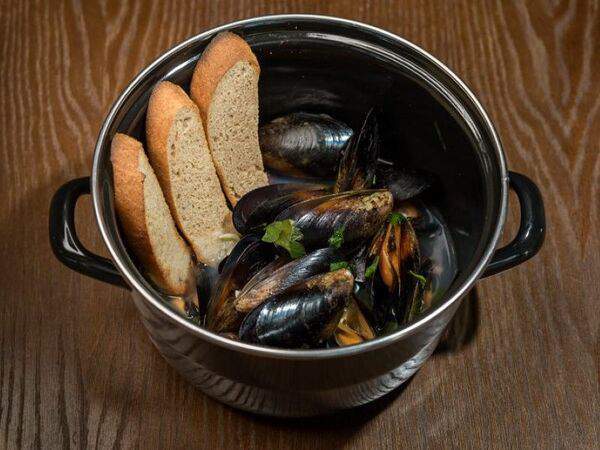 Bbsea jazz club - Мидии по-средиземноморски