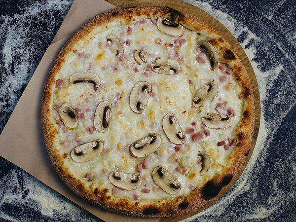 Local pizza - Ветчина и Грибы