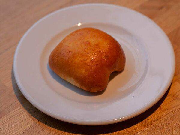 Калининградская столовая - Пирожок с зеленым луком и яйцом