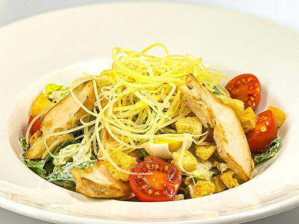 Лакомка - Цезарь с мясом цыпленка