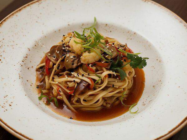 Per se - Лапша Удон с мраморной говядиной и овощами