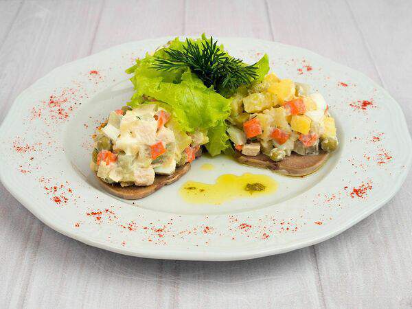 Аврора - Оливье с языком и курицей