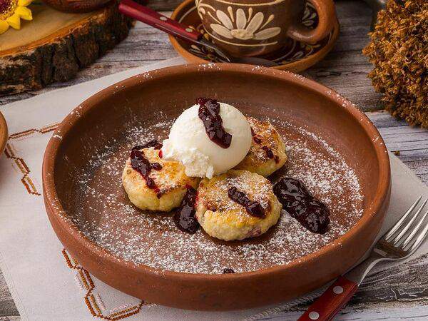 Гопак - Сирники з чорною смородиною