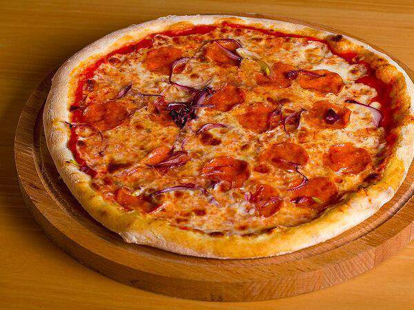 Pasta Uno - Пицца Пеперони и чоризо