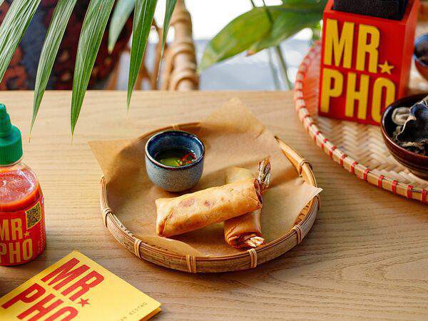 Mr Pho - Нэм с курицей и креветками