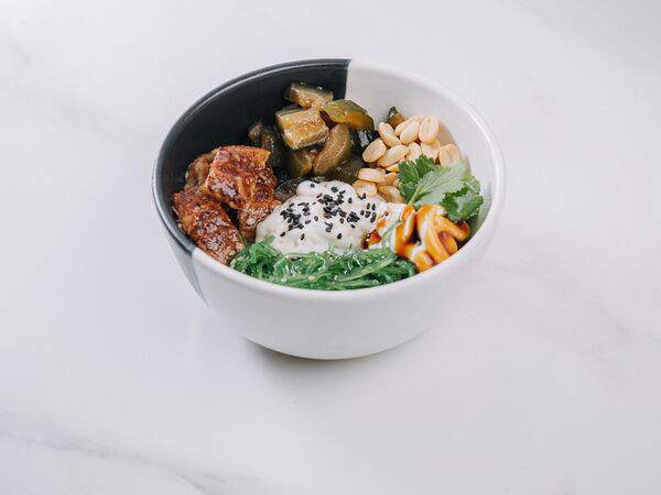 Воронка кофе и вино - Поке Угорь