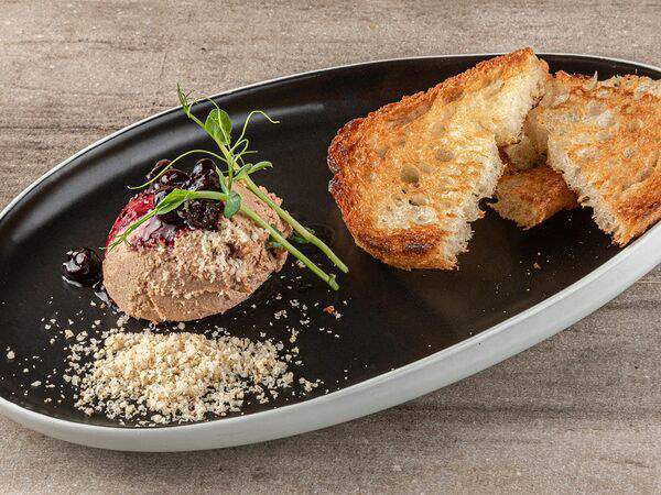 Веранда - Паштет из куриной печени с чиабаттой