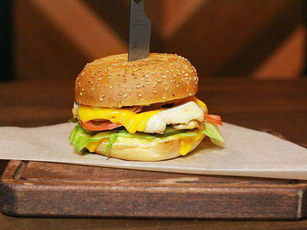 N. Riga's & The Meat - Чикен эйдж бургер