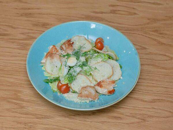 Bonjour Éléphant - Салат Цезарь с курицей