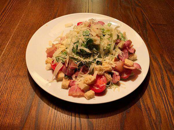 The Peashem - Салат Цезарь с беконом