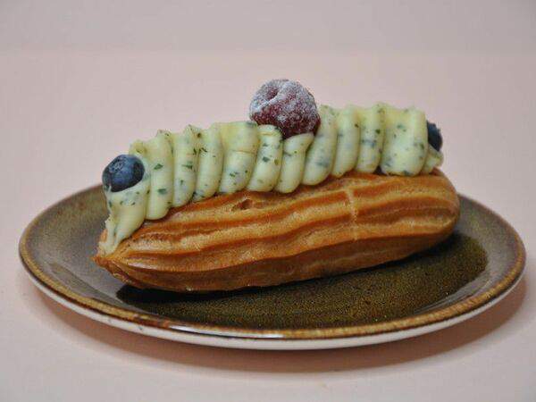 Mon Baton Green - Эклер мята-малина