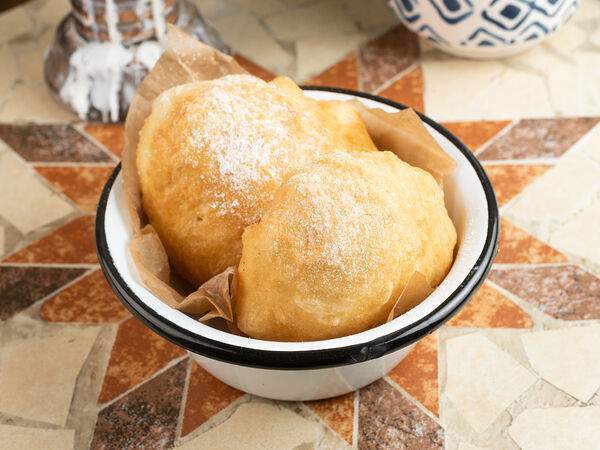 Ezo - Пончик по-тбилисски с заварным кремом