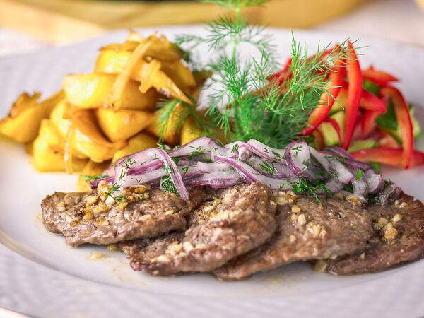 Корчма Веселая кума - Мясо по-гуцульски