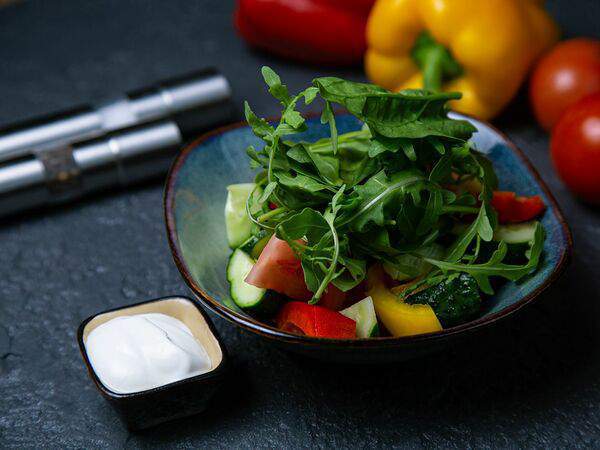 На крючке - Салат овощной со сметаной