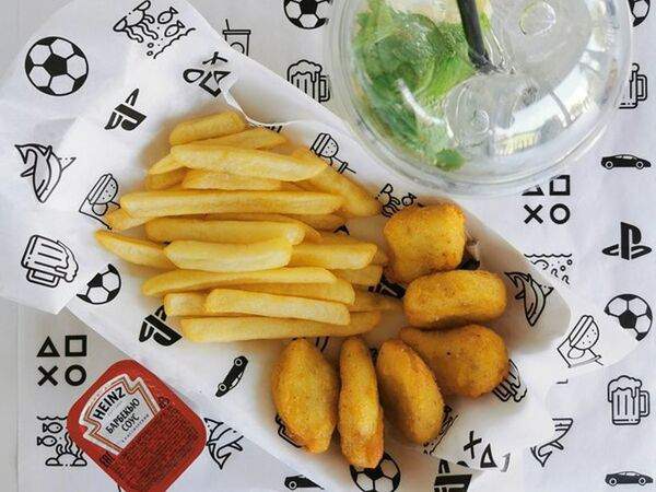 Плойка - Комбо с наггетсами и классический лимонад