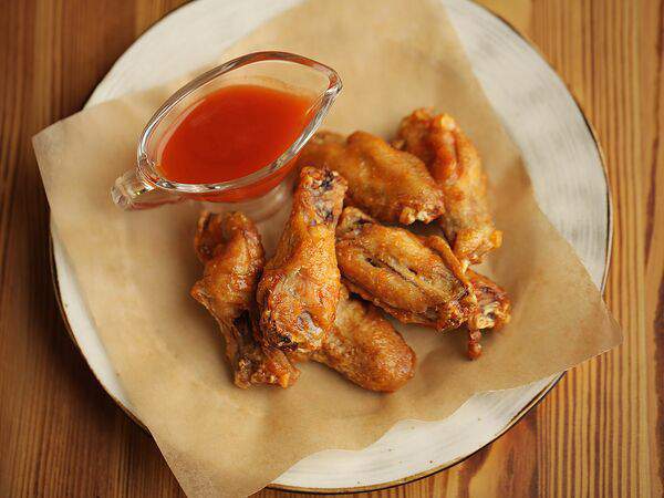 Pur-Pur - Куриные крылья в соусе чили