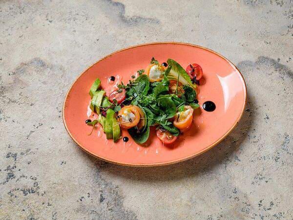 Роберто - Салат с лососем шеф-посола