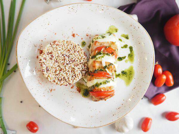 Вилла Подлипки - Филе индейки по-итальянски с бурым рисом