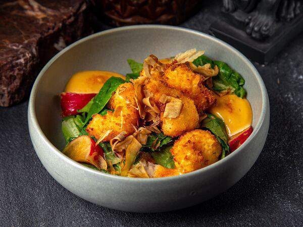 B3 - Салат с криспи креветкой