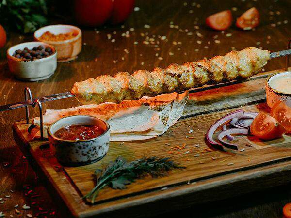 Тандырмания - Люля-кебаб с курицей и сыром сулугуни