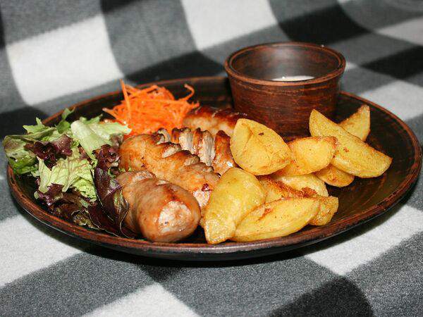 У Янки - Колбаски на гриле