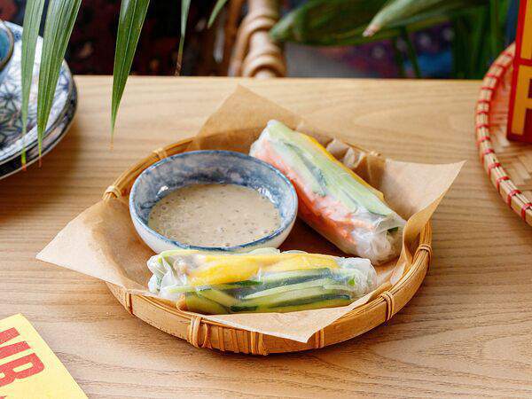 Mr Pho - Спринг-ролл с овощами и манго