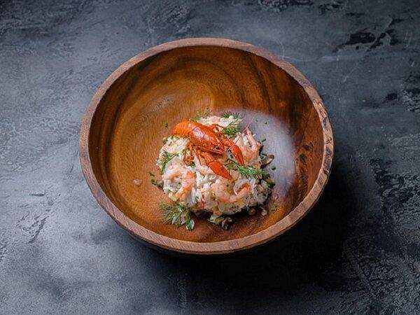 Fish Point - Оливье с крабом, раками и креветками